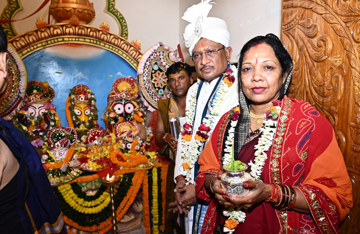 परंपरागत श्रद्धा-भक्ति और उल्लास के वातावरण में निकाली गई भव्य रथयात्रा